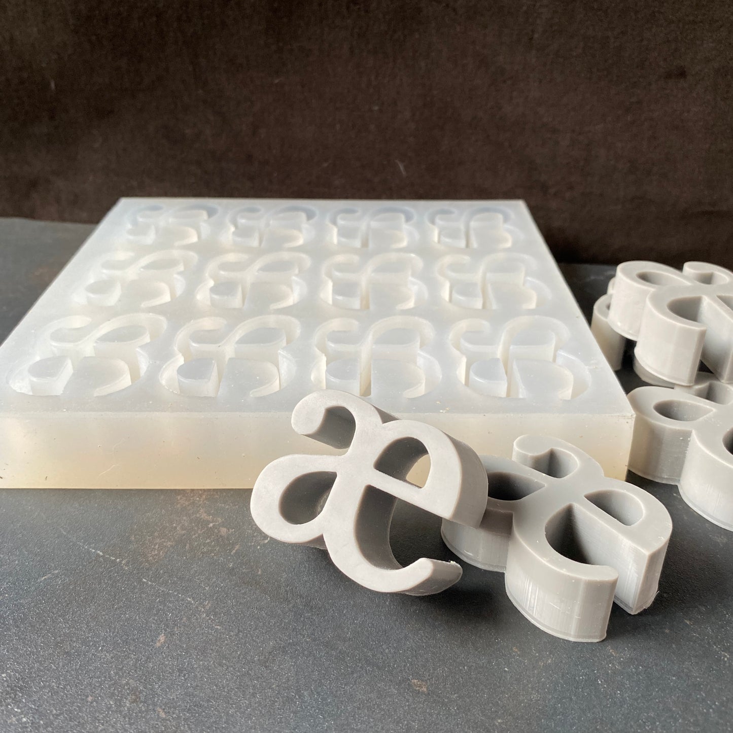 Personalized Silicone Whiskey Ice Cube Mold – 8 Cavities