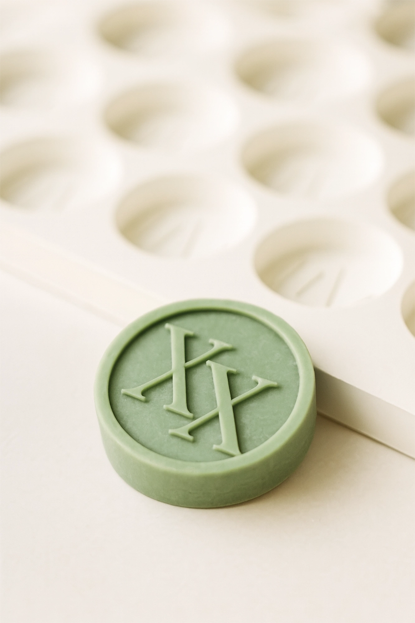 Moule à bonbons et pièces personnalisé – Moule en silicone 24 cavités avec logo